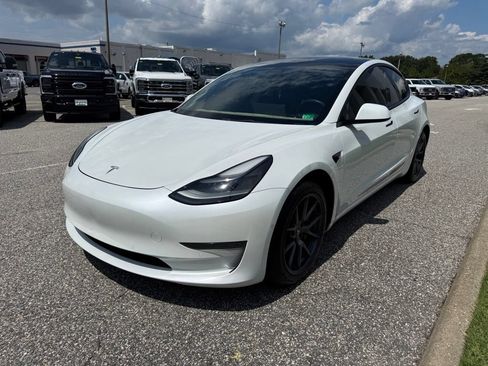 Used 2022 Tesla Model 3 RWD image 11