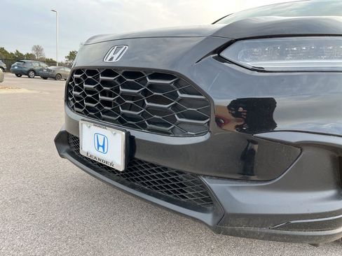 Certified 2025 Honda HR-V LX image 14