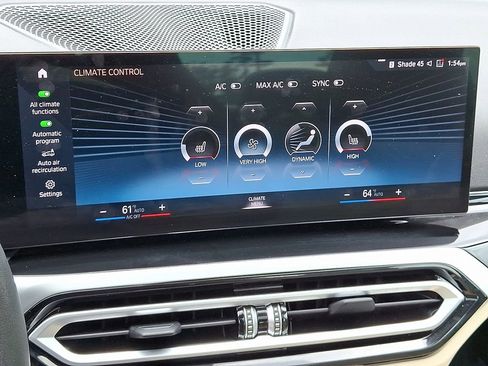 Used 2023 BMW 330i Sedan w/ Premium Package image 17