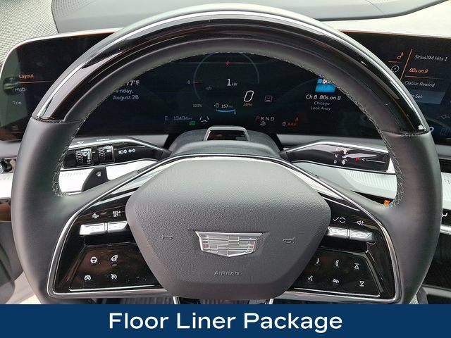 Used 2025 Cadillac Optiq Luxury 2 w/ LPO, Floor Liner Package AWD/4WD image 4