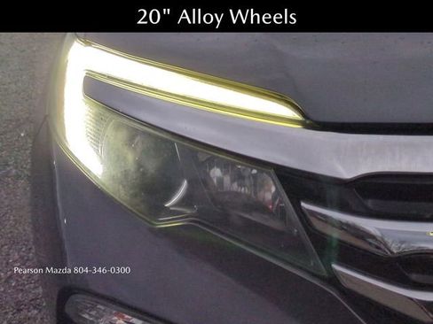 Used 2018 Honda Pilot Touring image 11