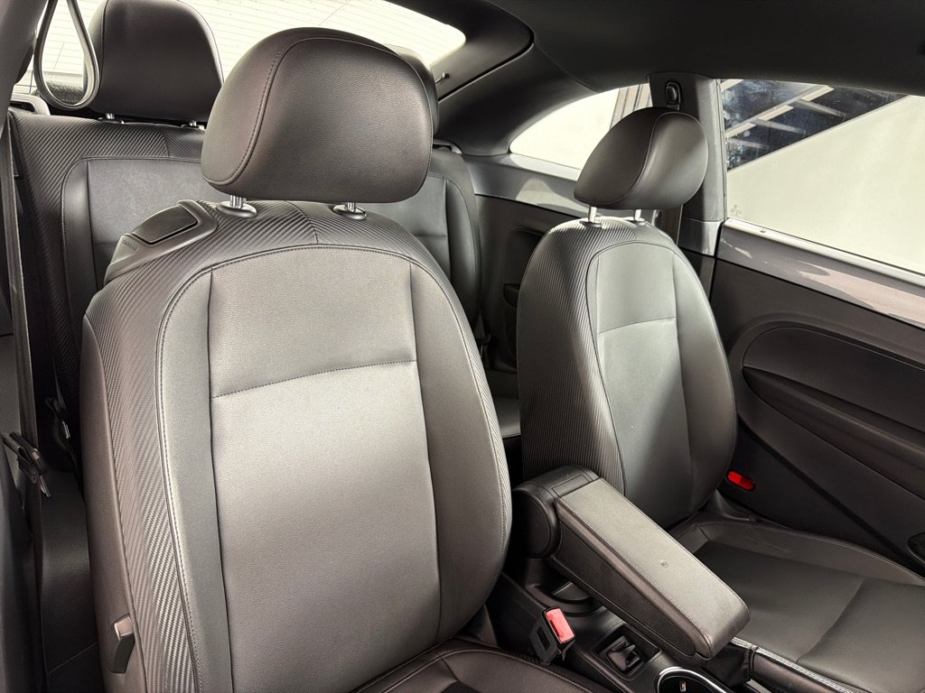 Used 2016 Volkswagen Beetle 1.8T SE FWD image 21