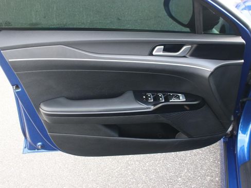 Used 2022 Kia K5 GT-Line FWD image 11