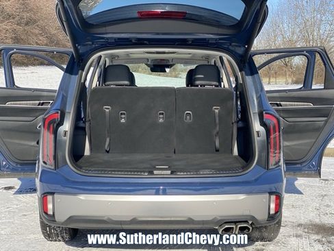 Used 2025 Kia Telluride AWD image 48