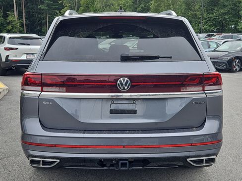 Certified 2024 Volkswagen Atlas SEL Premium R-Line AWD/4WD image 33