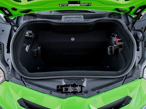 Used 2020 Lamborghini Aventador SVJ image 30