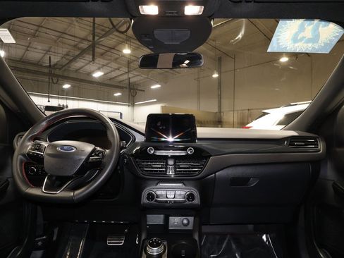 Used 2023 Ford Escape ST-Line image 28