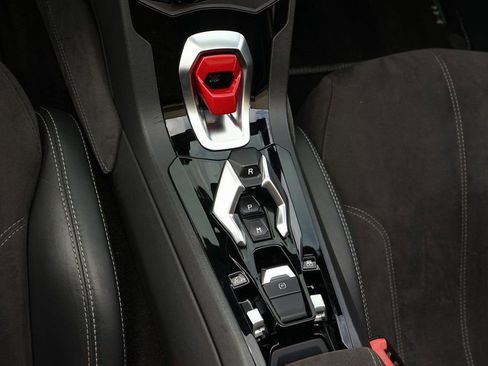 Used 2016 Lamborghini Huracan LP 610-4 AWD/4WD image 17