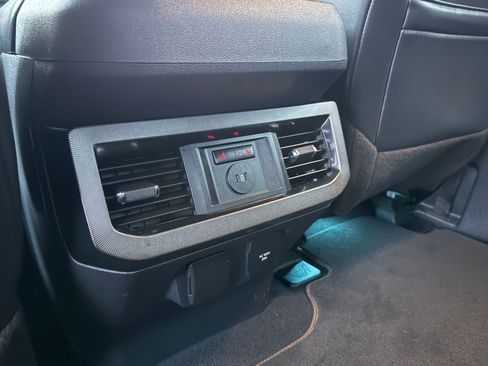 Used 2023 Ford F350 Platinum image 24