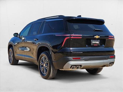 New 2026 Chevrolet Traverse LT w/ LPO, Floor Liner Package image 9