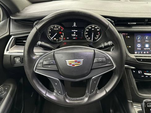Used 2021 Cadillac XT5 Luxury FWD image 25
