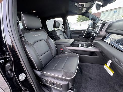 New 2026 RAM 1500 Laramie AWD/4WD image 18