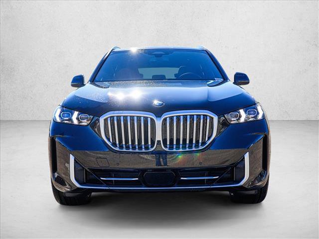Used 2026 BMW X5 xDrive40i w/ Climate Comfort Package AWD/4WD image 2