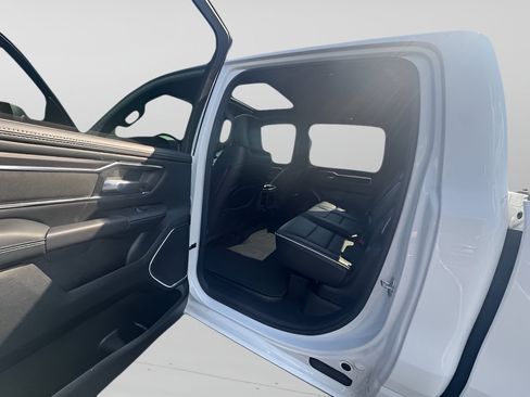 Used 2026 RAM 1500 Laramie w/ Night Edition AWD/4WD image 16