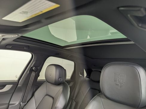 New 2026 Porsche Cayenne image 19