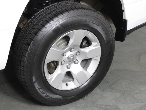 Used 2022 RAM 1500 Big Horn AWD/4WD image 12