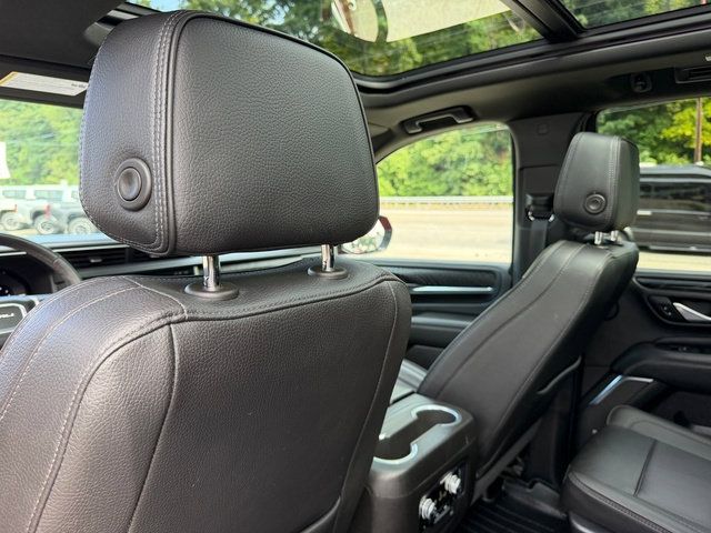Used 2022 GMC Yukon Denali AWD/4WD image 17