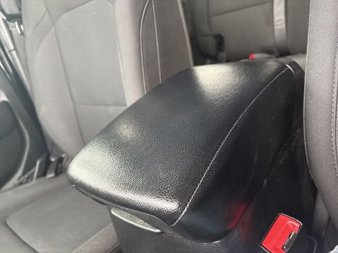 Used 2021 Jeep Wrangler Unlimited Sport image 26