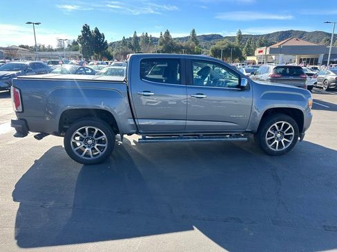 Used 2019 GMC Canyon Denali image 4