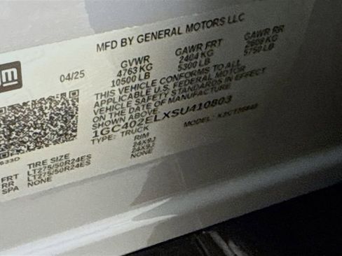 New 2025 Chevrolet Silverado EV RST image 35