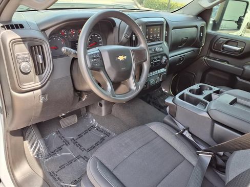 Used 2025 Chevrolet Silverado 2500 Custom w/ Custom Value Package RWD image 19