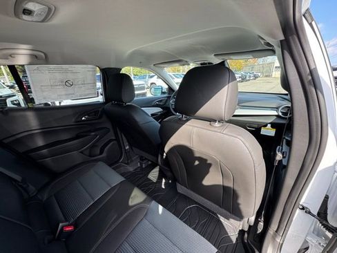 New 2026 Chevrolet Trax LT w/ Driver Confidence Package image 24