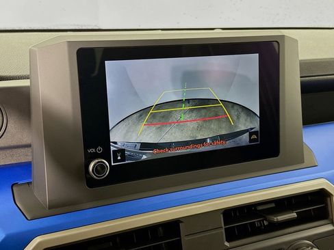 Used 2025 Toyota Tacoma TRD Sport image 13