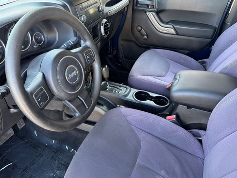 Used 2013 Jeep Wrangler Sport AWD/4WD image 9