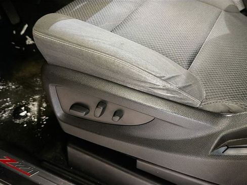 Used 2017 Chevrolet Silverado 1500 LT w/ All Star Edition image 19