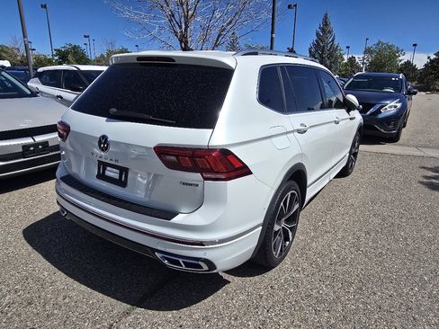 Used 2022 Volkswagen Tiguan SEL R-Line AWD/4WD image 6
