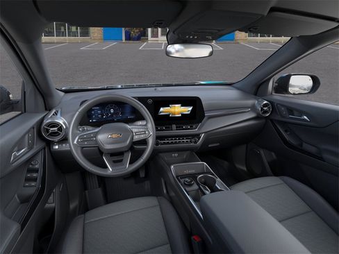 New 2026 Chevrolet Equinox LT w/ Convenience Package II image 15