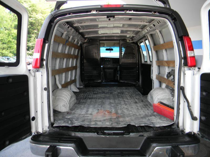 Used 2019 Chevrolet Express 2500 w/ Driver Convenience Package RWD image 14