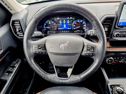 Used 2021 Ford Bronco Sport Outer Banks w/ Outer Banks Package (96D) image 33