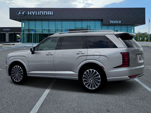 New 2026 Hyundai Palisade Calligraphy FWD image 4