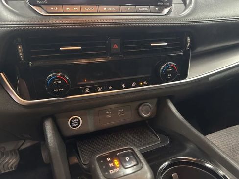 Used 2021 Nissan Rogue SV AWD/4WD image 15