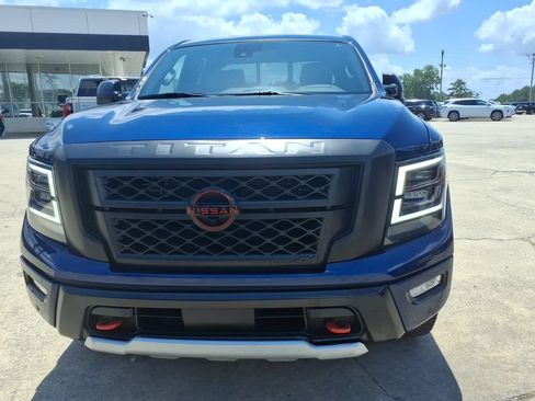 Used 2023 Nissan Titan PRO-4X w/ Pro-4x Convenience Package AWD/4WD image 2