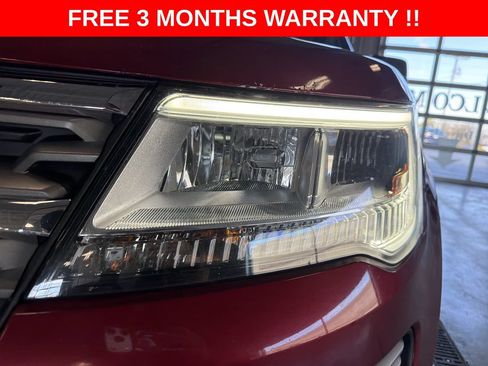 Used 2018 Ford Explorer XLT AWD/4WD image 35