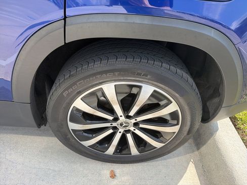 Used 2022 Mercedes-Benz GLB 250 4MATIC image 9