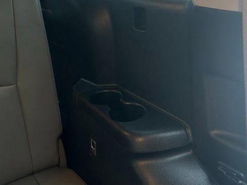 Used 2023 Toyota Highlander Limited image 42