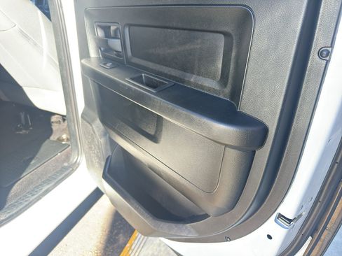 Used 2018 RAM 1500 Express w/ Express Value Package image 15