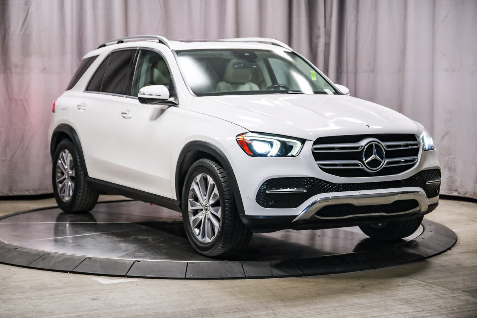 Used 2022 Mercedes-Benz GLE 350 image 4