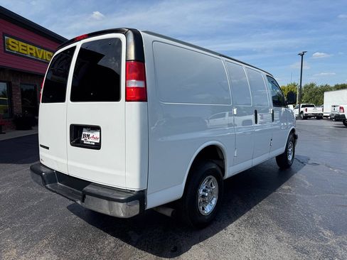Used 2020 Chevrolet Express 2500 w/ Driver Convenience Package RWD image 7
