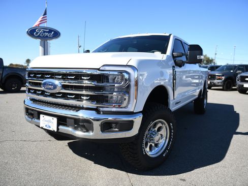 New 2026 Ford F250 Lariat image 4