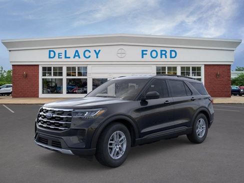 New 2026 Ford Explorer Active AWD/4WD image 2