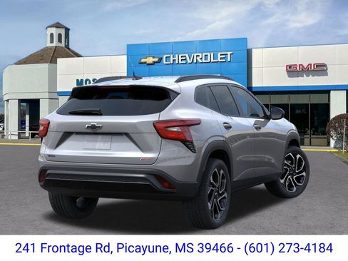 New 2026 Chevrolet Trax RS image 4