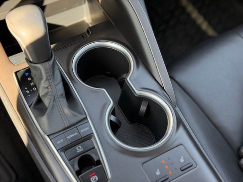 Used 2023 Toyota Camry XLE w/ Cold Weather Package image 19