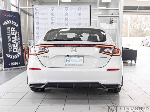 Used 2023 Honda Civic Sport image 14