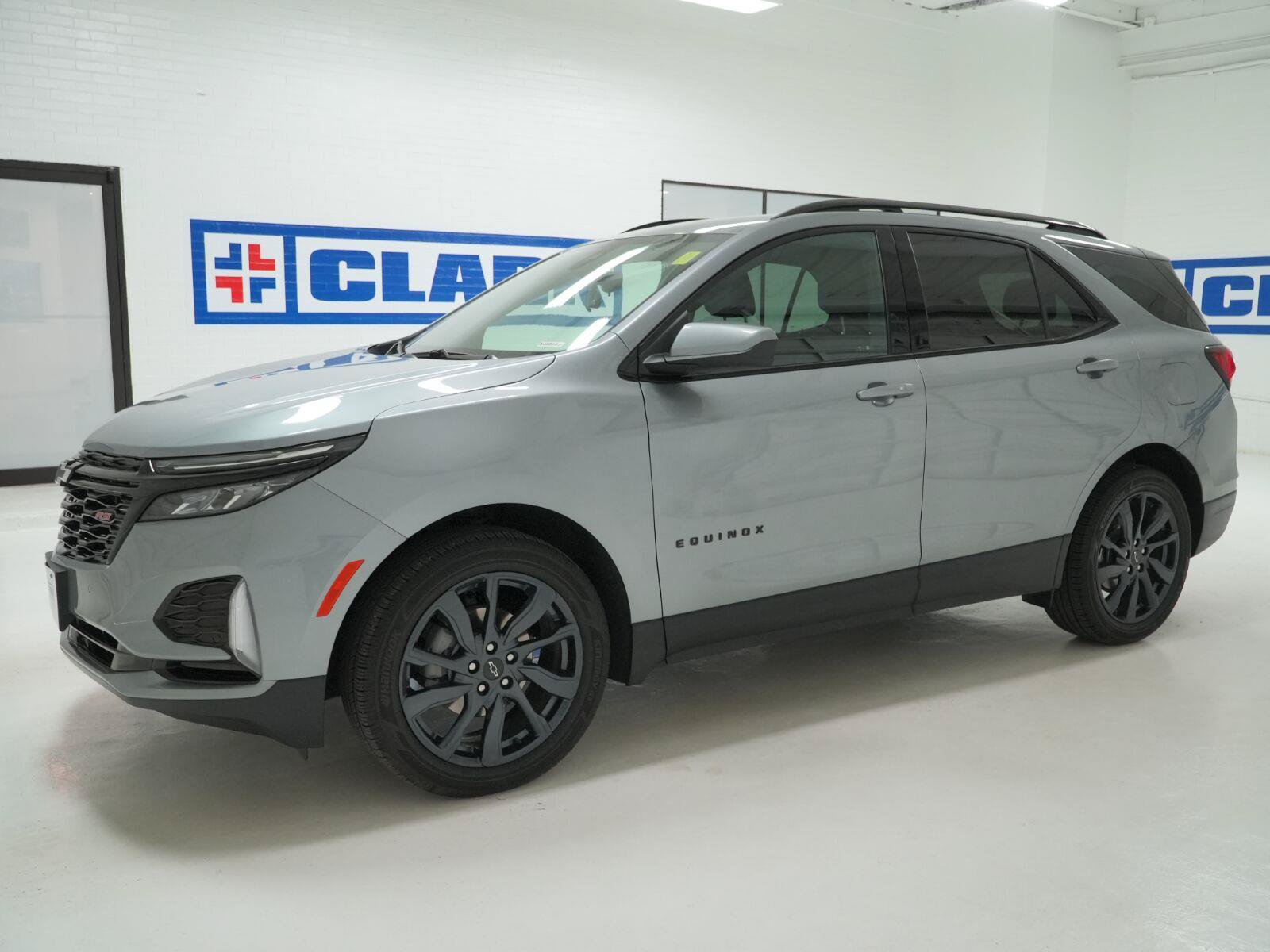 Used 2024 Chevrolet Equinox RS w/ LPO, Floor Liner Package FWD image 28