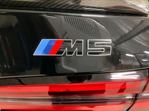 Used 2026 BMW M5 w/ Carbon Package image 9