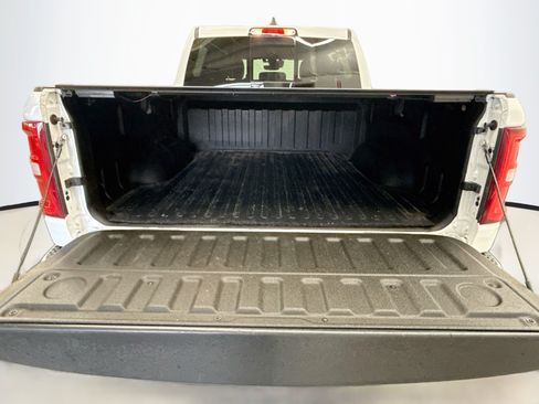 Used 2025 RAM 1500 Laramie AWD/4WD image 29
